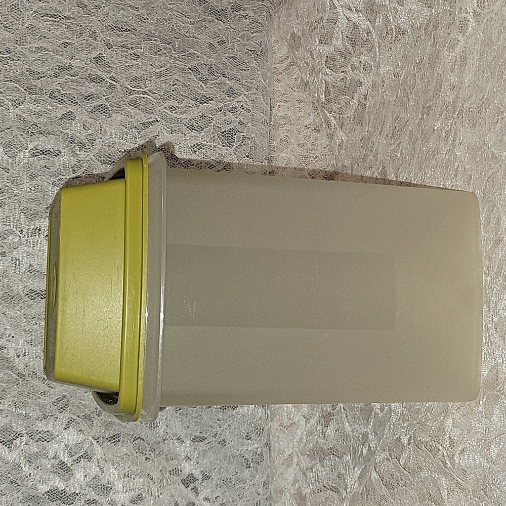 Tupperware: Pickle or Olive Container with Lid